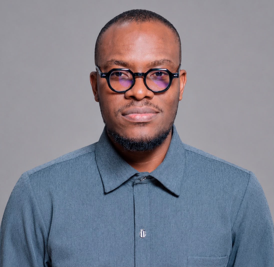 Portrait du Dr Onésime Akowanou